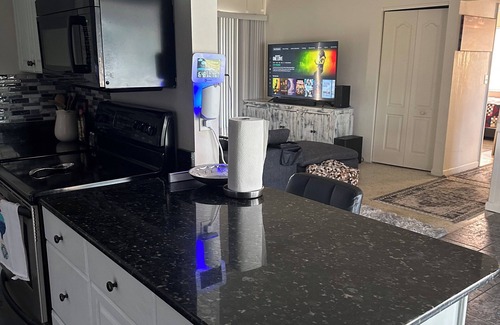 Deltona Lakes House | FL LAKEFRONT full house 2/1