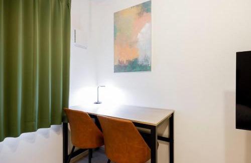 Honmachi Apartment | FL Residence Jingu Gyoen IV