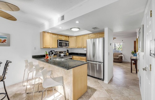 New Smyrna Beach Condo | Flagler Ave Condo Walk to Beach & Shops