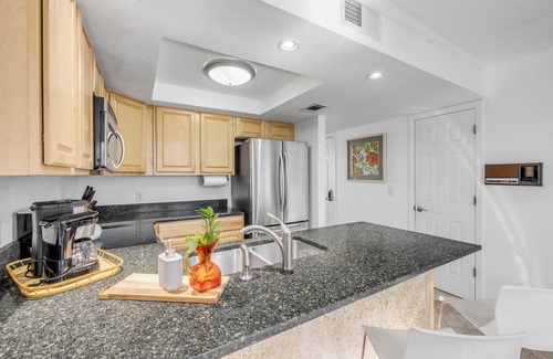 New Smyrna Beach Condo | Flagler Ave Condo Walk to Beach & Shops