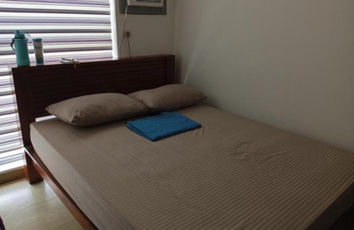 Highway Hills Apartment | Flair Towers Condo