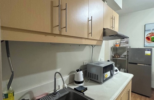 Highway Hills Condo | Flair Towers Condo near MRT Bonifacio and Shaw within Greenfields