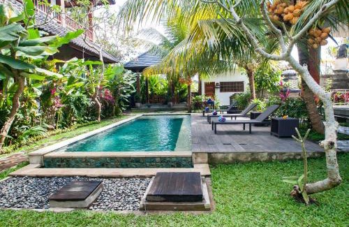Nyuh Kuning Hotel | Flamboyant Villa Ubud