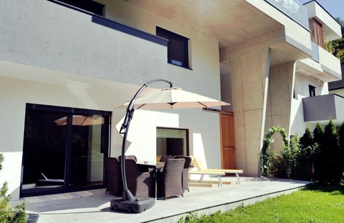 Elmberg Apartment | Flamind Holiday Apartments mit Garten und Grill