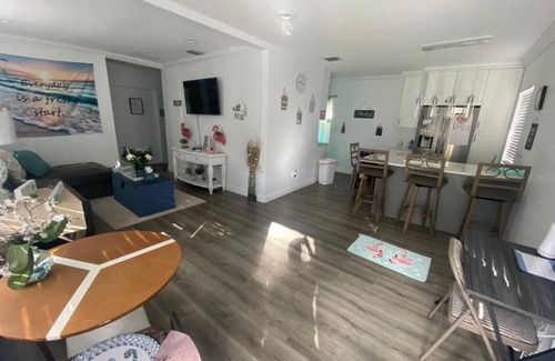 Sailboat Bend House | Flamingle here near Las Olas, Fort Lauderdale Beach & FLL Airport-near all