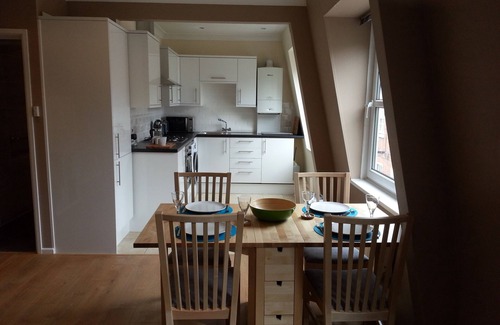 Winchester Apartment | Flat 08 Westgate House
