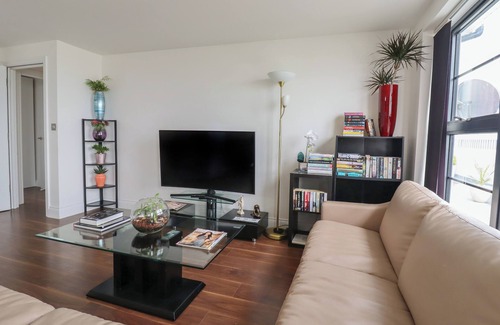 Holland-On-Sea Cottage | FLAT 10, family friendly, country holiday cottage in Holland-On-Sea