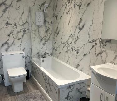 Oldham Apartment | Flat 2
