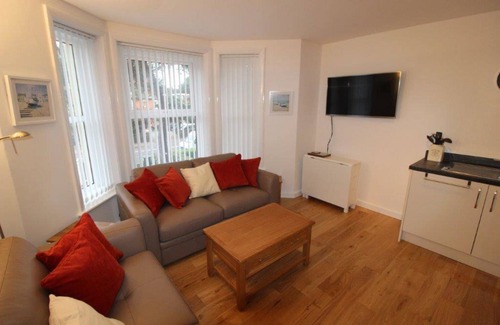 Bournemouth Apartment | Flat 8 Palm Court