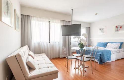 Moema Apartment | Flat Espaçoso em Moema com Piscina