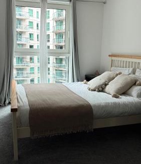 Vauxhall Apartment | Flat in CENTRAL LONDON for 4