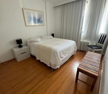 Leblon Apartment | Flat in Leblon Inn with Pool, Wi-Fi and Sauna
