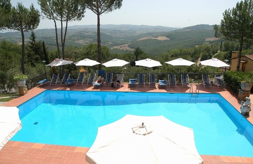 San Donato in Poggio Apartment | Flat in San Donato, Chianti, Tennis court,pool,barbecue,village walk distance,C1