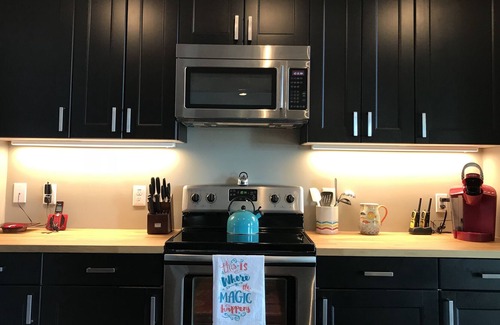 Wildwood Point House | Flat Lot with Amazing Views! Renovated! Versa Boards & Linens included!