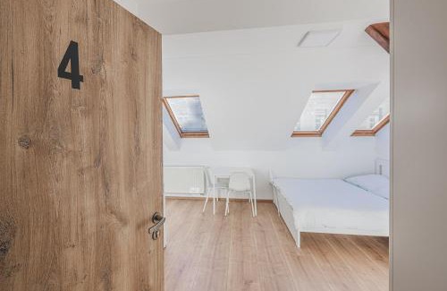 Andel Apartment | Flat Near Prague Castle Stylish & Prime Location 4