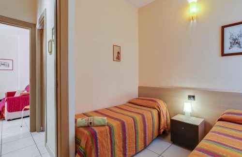 Reitani Apartment | Flat near the sea with air conditioning and patio