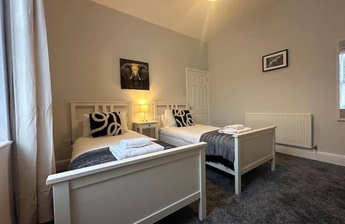 Blyth Apartment | Flat - Sleeps 3 - Pet friendly - Parking