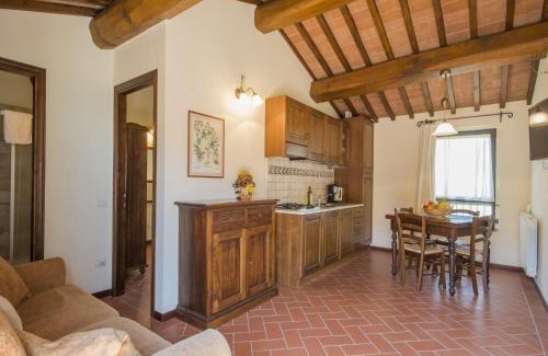 Castelfiorentino House | Flat with shared pool and air conditioning