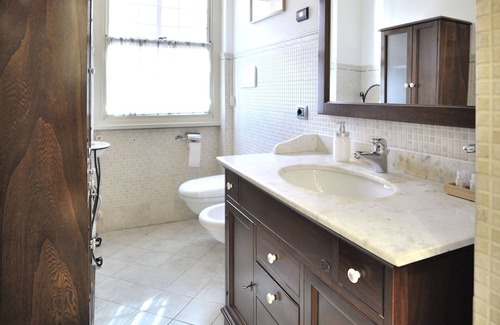 Tor di Quinto Apartment | FleminHouse in Rome's posh and elegant neighborhood 10 min from the Vatican