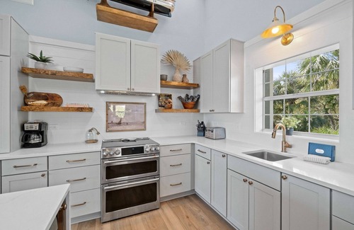 Sea Palm Village House | Flew The Coop: 4 BR Beachfront Home- Hot Tub, Pet Friendly, Sleeps 12!