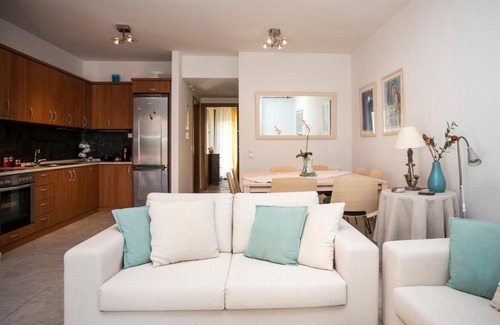 Kassandra House | #FLH - Pampa Grass House