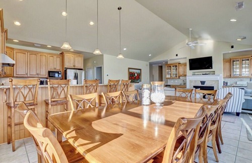 Surf City House | Flip Flops - Oceanfront - Private Pool & Hot Tub - Elevator