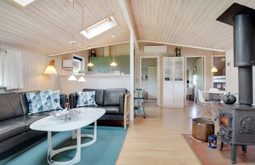 Lonstrup House | "Fliri" - 700m from the sea by Interhome
