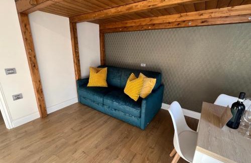 Le Cure Apartment | Flo Liberta’ Suite Wood