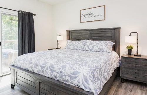 Bella Vista House | Flo Ride Chalet with Hot Tub and Close to Trails