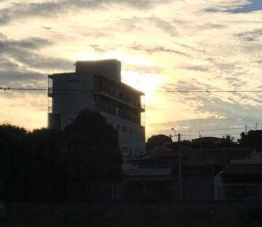 Olimpia Apartment | Flor Que Ri - Flats Mobiliados na Melhor Localização
