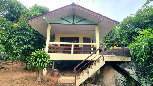 Maret Resort | Floral House