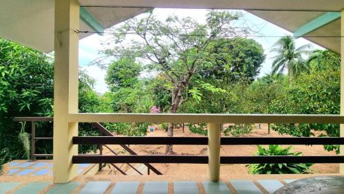 Maret Resort | Floral House