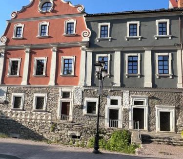 Kamenets-Podol'skiy Hotel | Florian