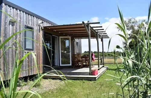 Chateau-d'Olonne Ski Chalet | Flower Camping Le Petit Paris * - Standard chalet 30m2 - 2 bedrooms + covered terrace + TV 5 persons