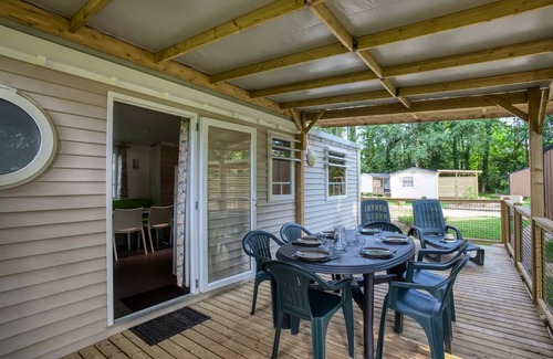 Tremolat House | Flower Camping LES BERGES DE LA DORDOGNE * - Mobil-Home Standard 30m2 Trémolat - 3 bedrooms + Terrace semi-covered 6 people
