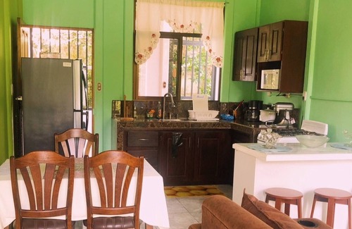 Cahuita Villa | Flower & Leaf Guesthouse Villa - A Beachside Hideaway