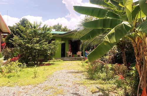 Cahuita Villa | Flower & Leaf Guesthouse Villa - A Beachside Hideaway
