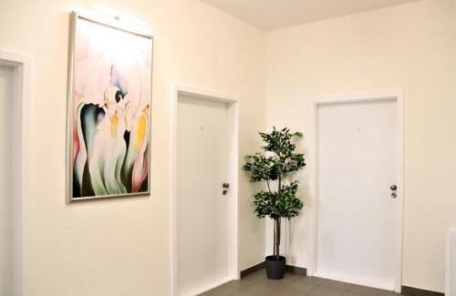 Nove Mesto Apartment | Flowers apartments