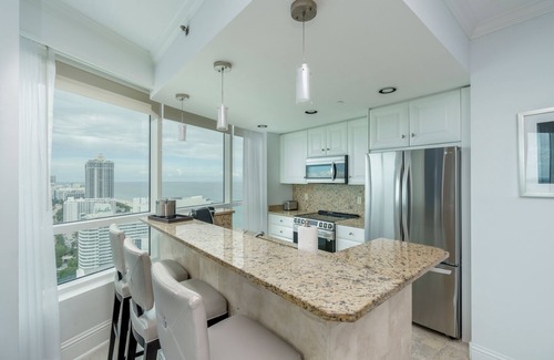 Mid Beach Apartment | Fontainebleau Hotel 30th Floor 3 bedroom/5 Bathroom (3 unit suite)
