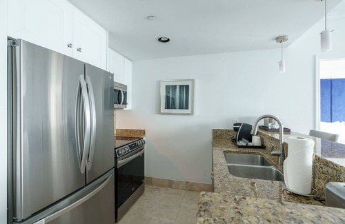 Mid Beach Apartment | FONTAINEBLEAU HOTEL 4 BEDROOM/6 BATHROOM 36TH FLOOR (4 unit suite)