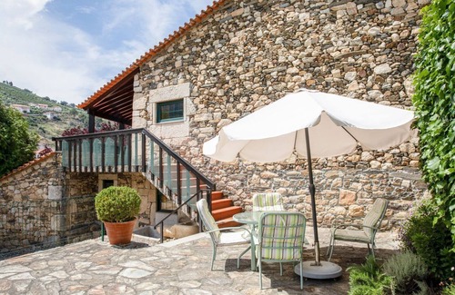 Valdigem House | Fonte dos Pepes by LovelyStay