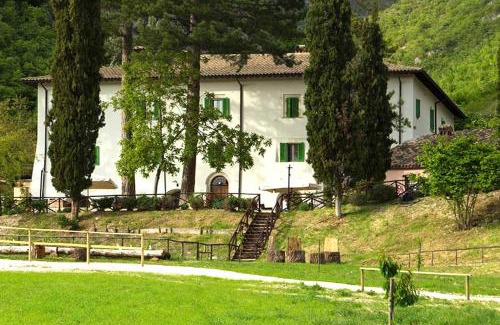 Casali di Serravalle House | FonteAntica Agriturismo