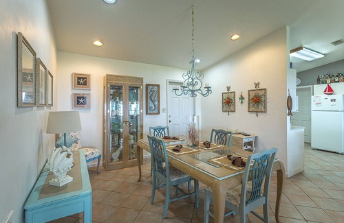 Carrabelle House | Footprints Beautiful Beach House