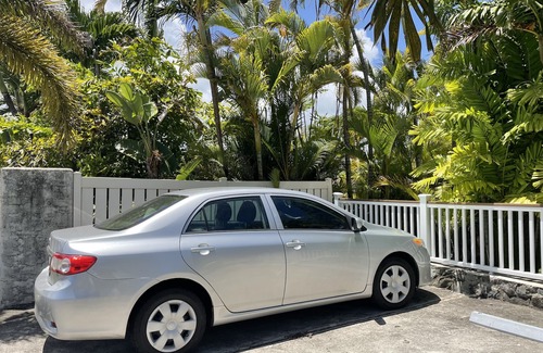 Kailua Cottage | Footsteps to Hawaii's Best Beach