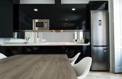 Sol Apartment | For You Rentals NEW Design Apartment TEMPORAL Puerta del Sol PRE10C