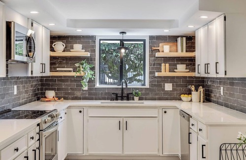 Inglewood-Finn Hill Cottage | Forbes Farm Cottages Unit B