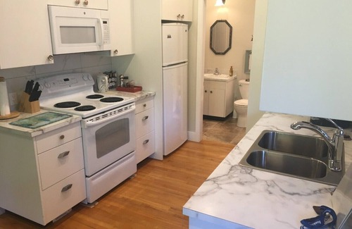 Regional District of Nanaimo House | Forest Retreat in your home away from home!