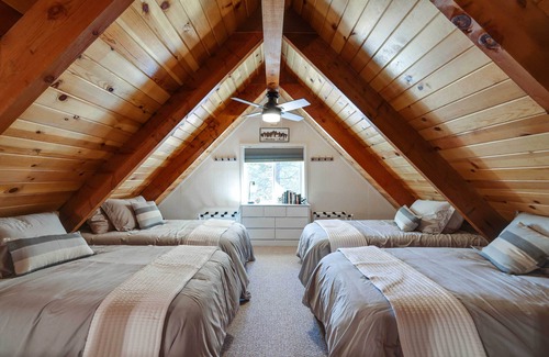 Cold Springs Cabin | Forested Cold Springs Cabin w/Wood-Burning Stove!