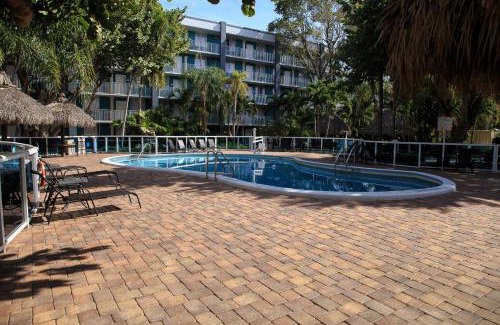 Survey Creek Hotel | Fort Lauderdale Grand Hotel