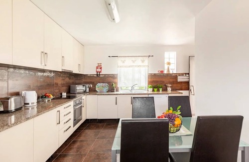 Penafiel House | Fountain House